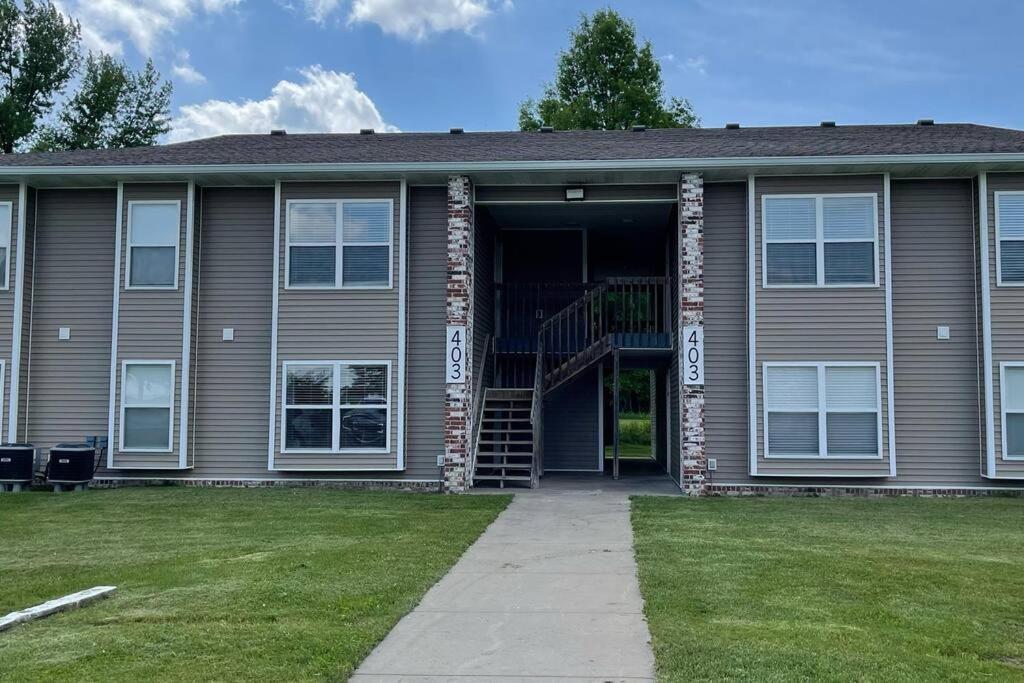 The Delores - 2 Bedroom Apt In Quilt Town, Usa Hamilton ภายนอก รูปภาพ